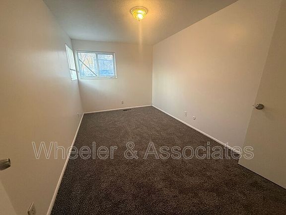 4th image of 2650 Jefferson Ave APT 8