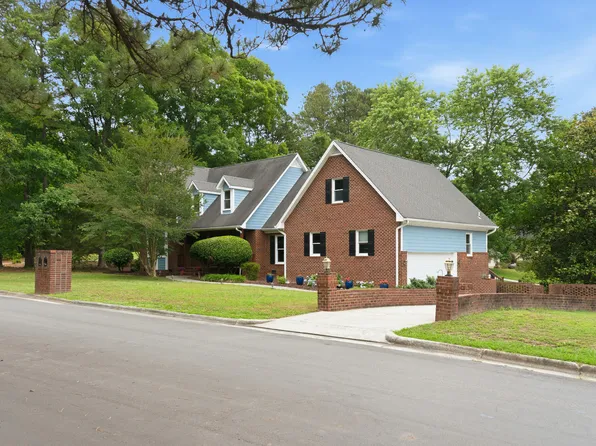 3735 Stoneybrook Dr, Durham, NC 27705
