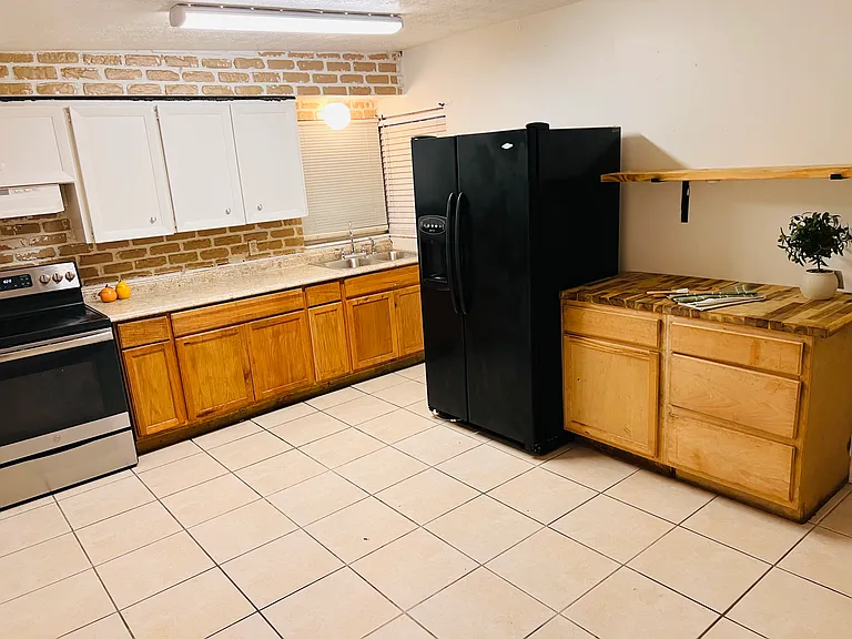 6003 Edgefield Dr — Photo 2