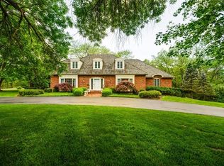 1249 Kings Glen Ct, Saint Louis, MO