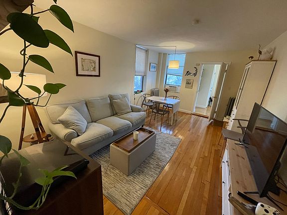 2nd image of 54 Longwood Ave #7