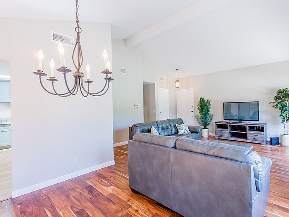 4th image of 10587 Montego Dr