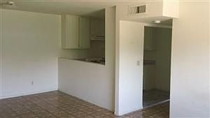 1st image of 1319 Acacia Ave APT 1