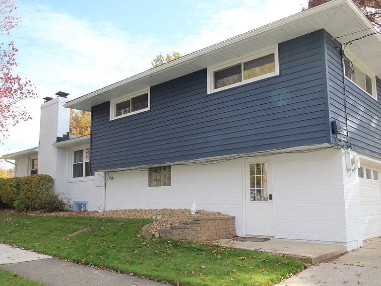 202 Overlook Ave — Photo 2