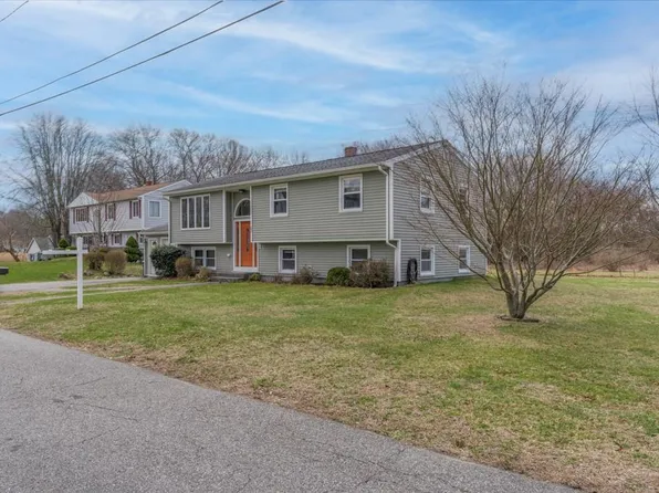 53 Buena Vista Ave, Warwick, RI 02889