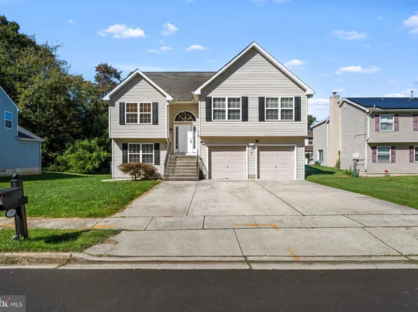 7 Logan Dr, Cherry Hill, NJ 08034