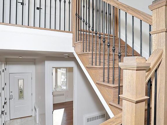 4th image of 8 Neil Road #213