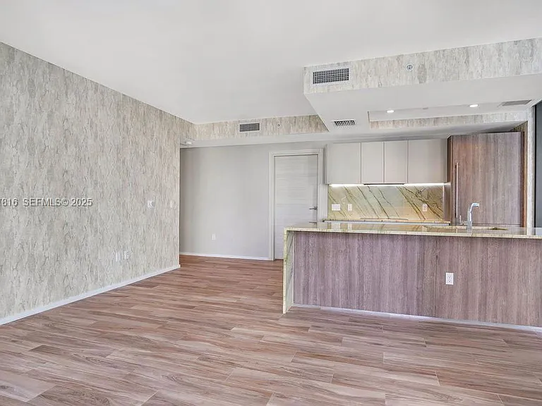 801 S Miami Ave #1805 — Photo 4