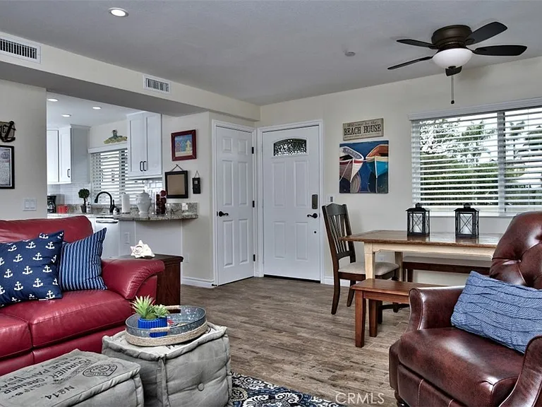 1509 E Balboa Blvd #A — Photo 14