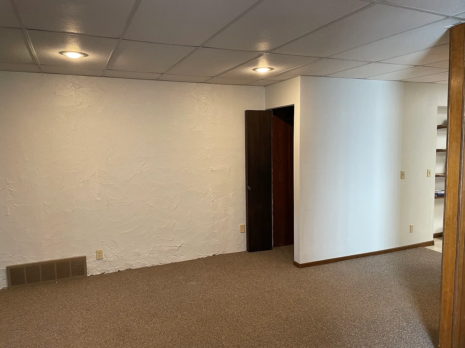 1 bed, 650 sqft, $1,100 — Photo 4