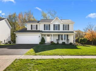 2280 Winterberry Dr, Lake View, NY 14085