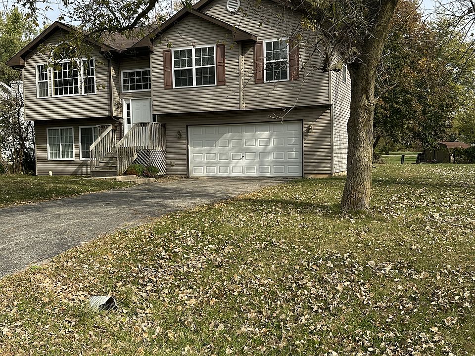 1st image of 101 Queensbury Pl NE