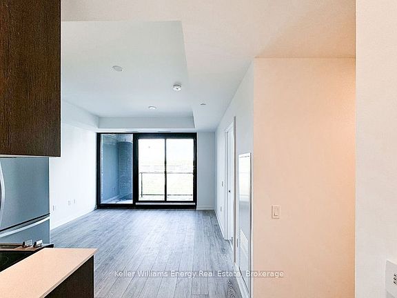 5th image of 1606 Charles St #810