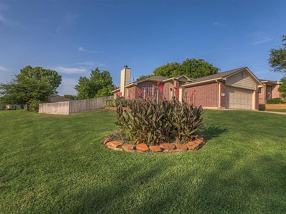 2nd image of 10914 Scenic Dr