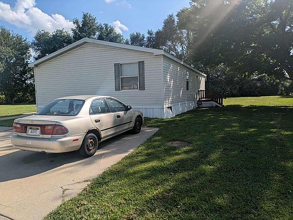Front of house with back por