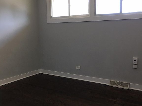 4th image of 3500 Wilcox Ave