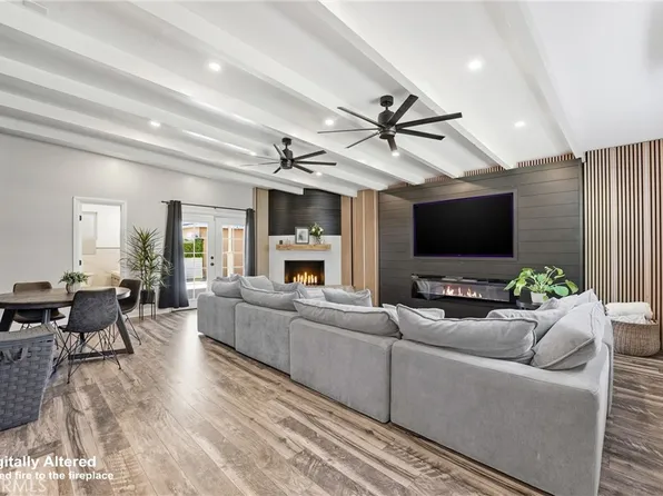 11306 Rosecrans Ave, Norwalk, CA 90650