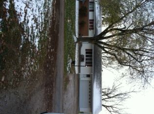 204 E Center St, Gifford, IL 61847