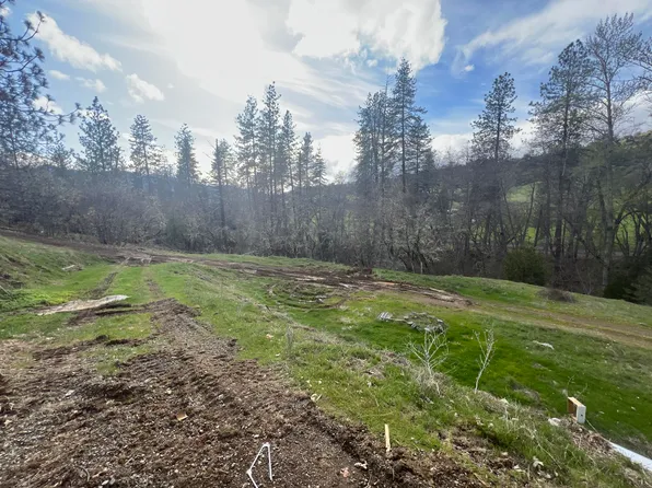 9055 Sterling Creek Rd, Jacksonville, OR 97530