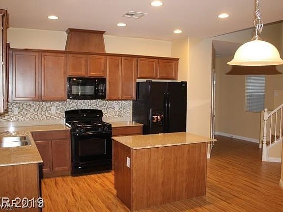 2nd image of 10273 Headrick Dr