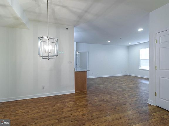 3rd image of 1706 Shallcross Ave #1
