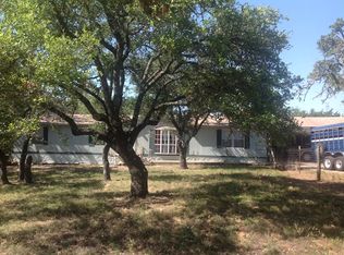 235 Thrill Hill Dr, Mountain Home, TX 78058
