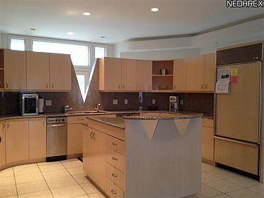 4th image of 38130 Windy Hill Ln