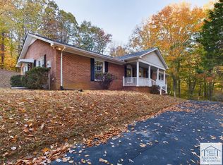 305 Colonial Hill Dr, Bassett, VA 24055
