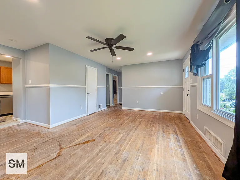 6722 Fairwood Rd — Photo 3