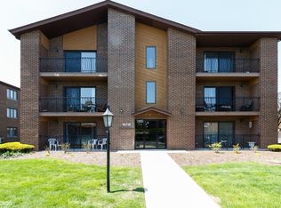 15712 Revere Ct APT B, Oak Forest, IL 60452