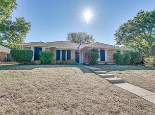 905 Village Green Dr, Rockwall, TX