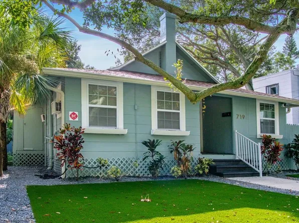 719 8th St N, Saint Petersburg, FL 33701