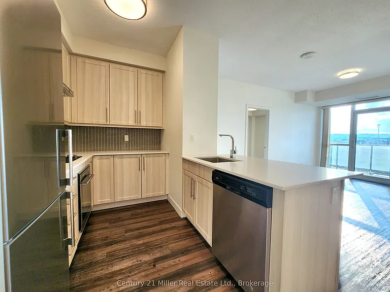 2087 Fairview St #607 — Photo 13