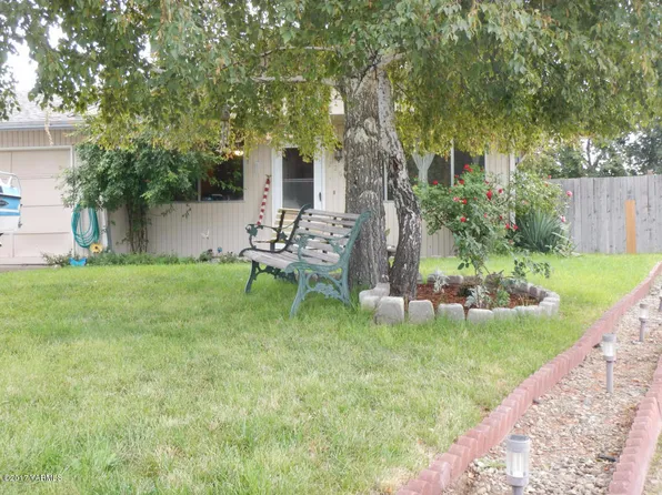 226 Ridgeway Dr, Yakima, WA 98901