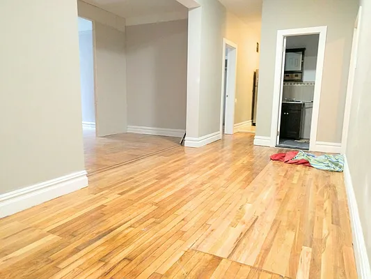 Rented by Zuz Realty | media 14