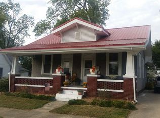 308 W Oak St, Washington, IN 47501