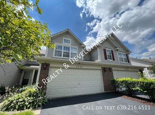 3028 Crystal Rock Rd, Naperville, IL 60564