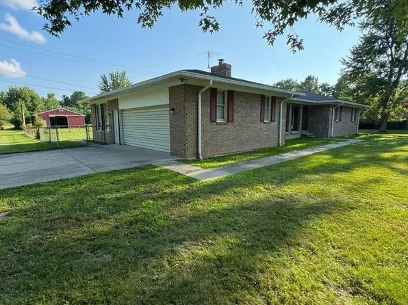 2734 E Wattles Rd, Troy, MI 48085