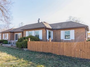 1425 W 54th Pl, La Grange Highlands, IL