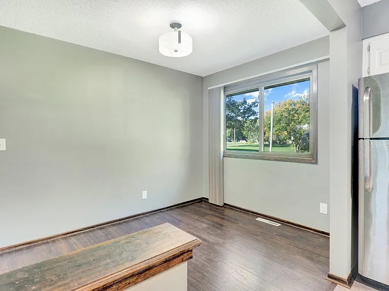 8240 Sunnyside Rd — Photo 7