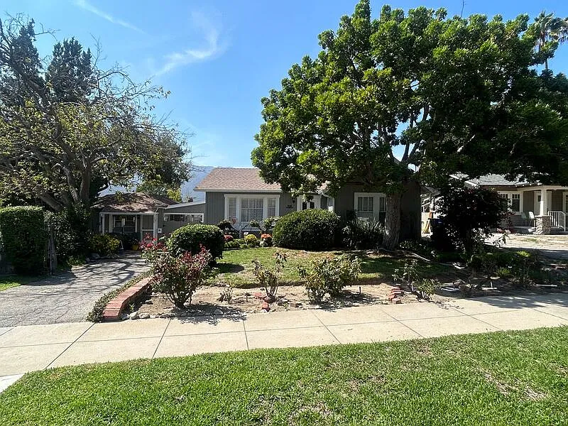 2434 Florencita Dr