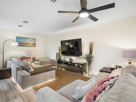 4th image of 656 OLYMPIC DRIVE #17-3