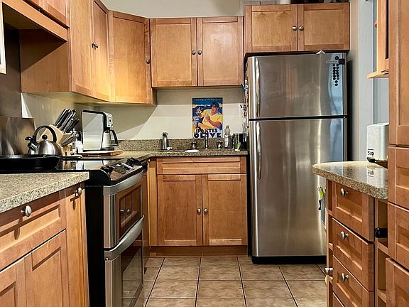 5th image of 3550 N Lake Shore Dr APT 1303