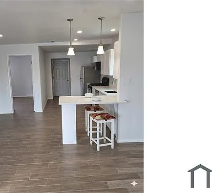 1416 N El Rio Dr — Photo 3