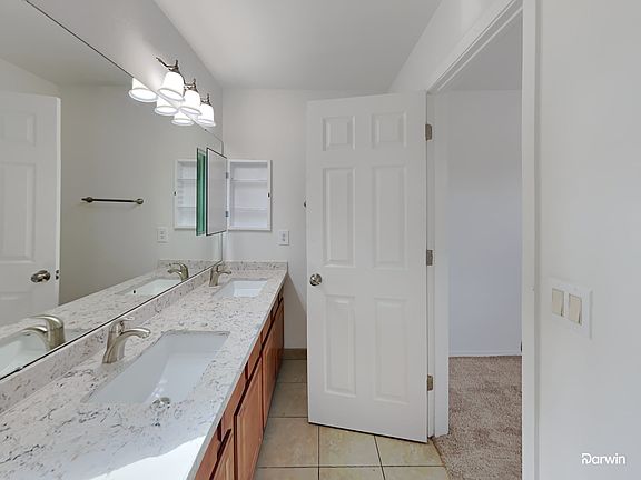 5th image of 7404 S 37th Gln