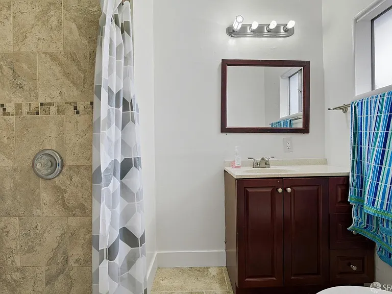 3421 Roosevelt Ave — Photo 10