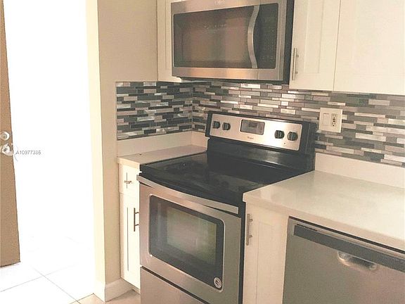 5th image of 8615 NW 8th St APT 102
