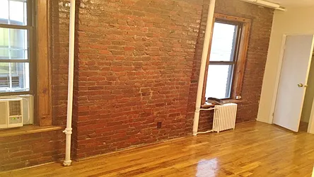 Rented by Park Property Advisors