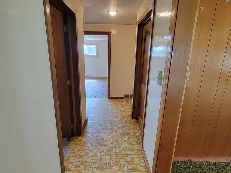 1151 Pease Rd — Photo 14