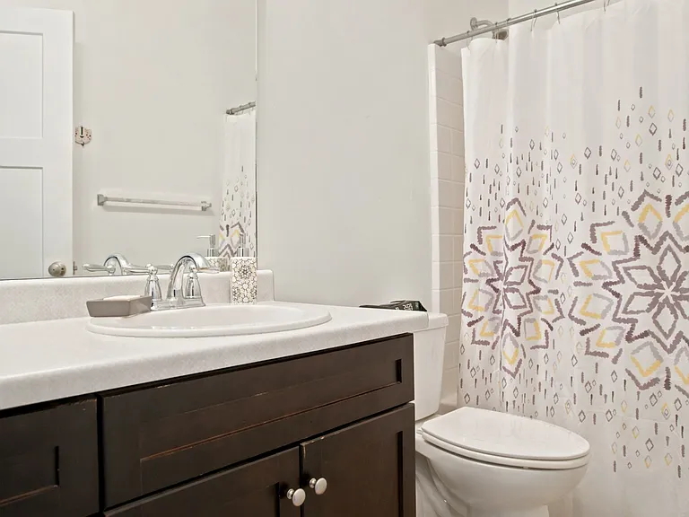 1096 W Emerald Pools Ln — Photo 11